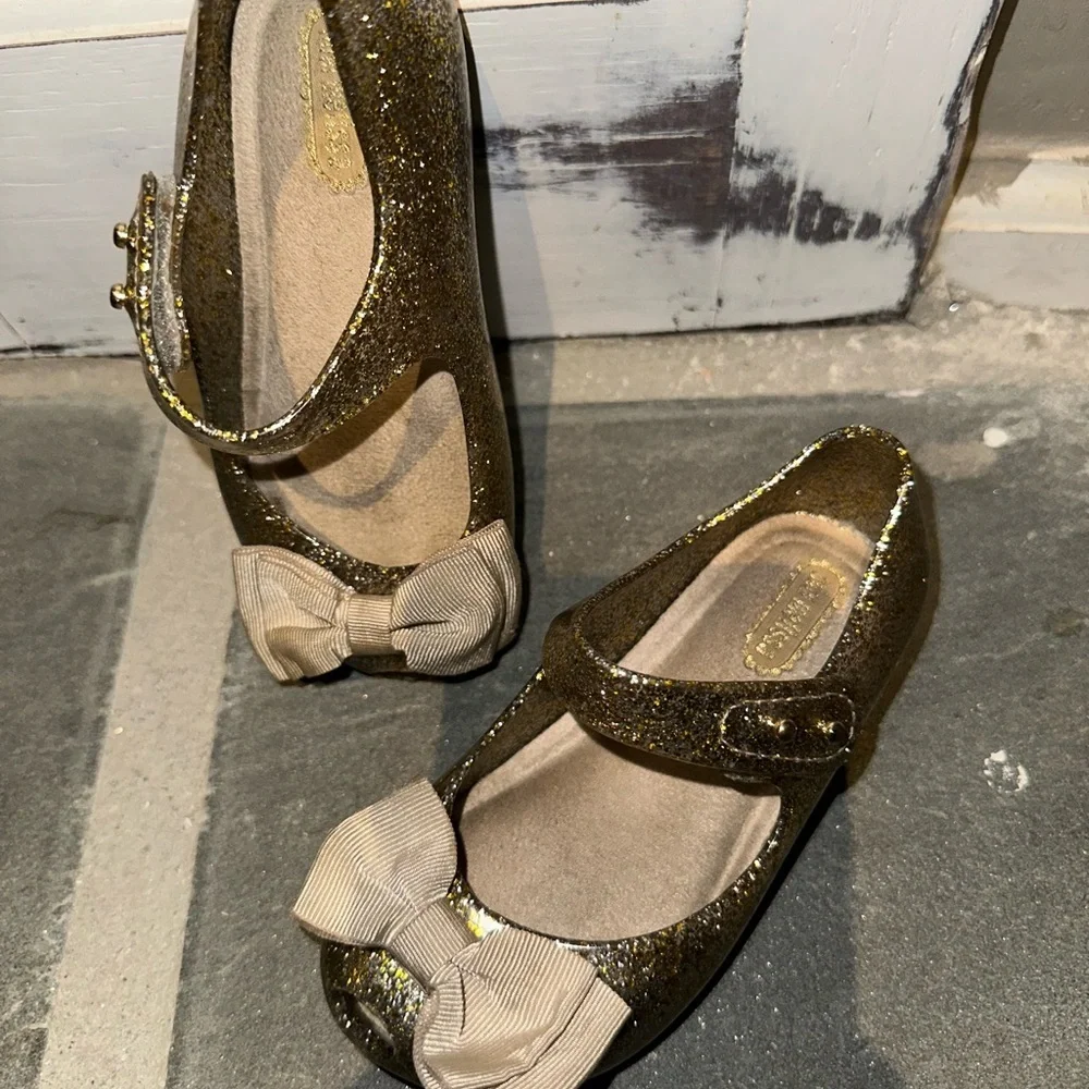 Mini Melissa Glittery Gold Kids Shoes with Bow size 8